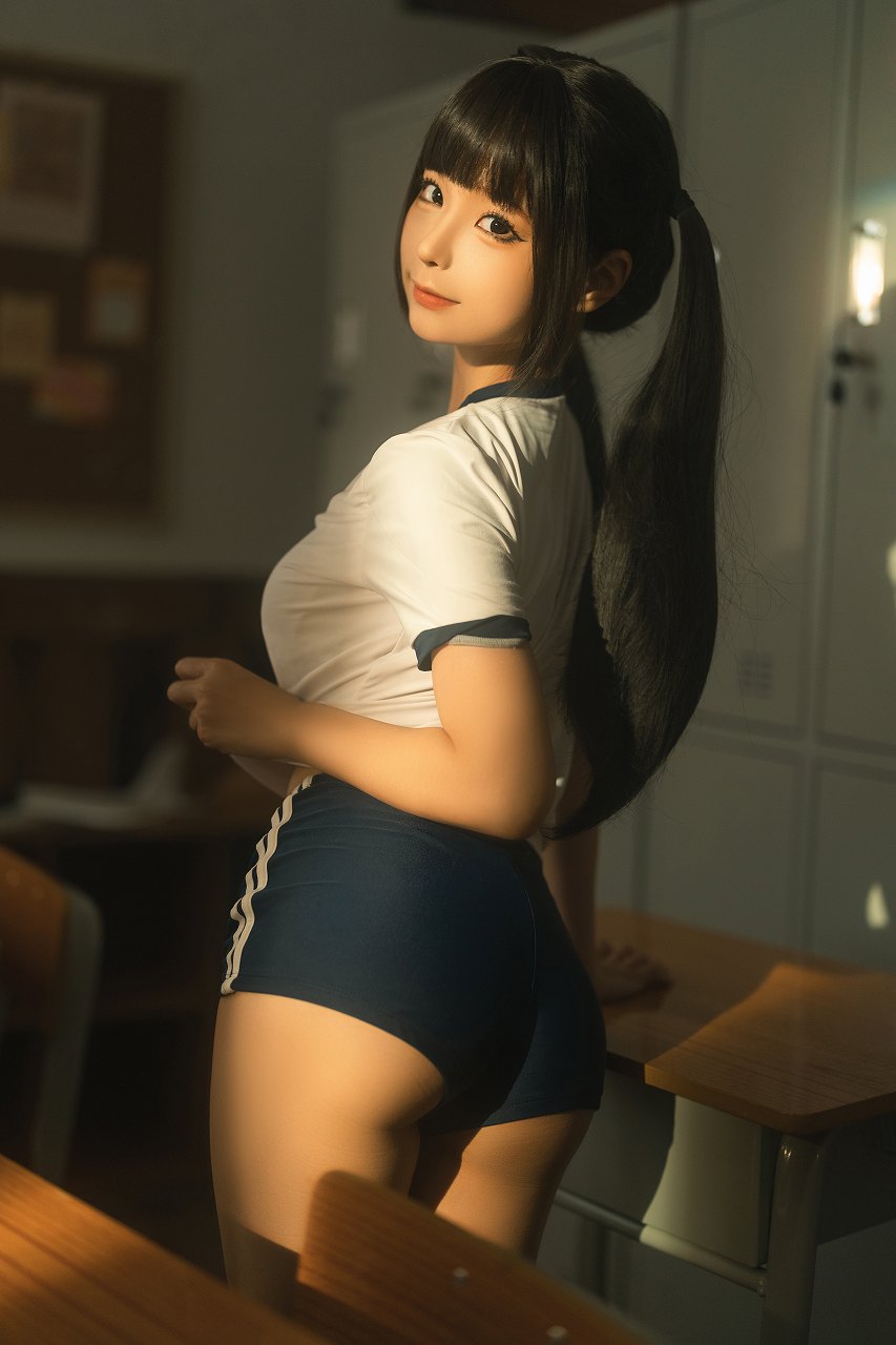 蠢沫沫 午后课间体操服白袜性感写真 蠢沫沫 午后课间体操服白袜性感写真